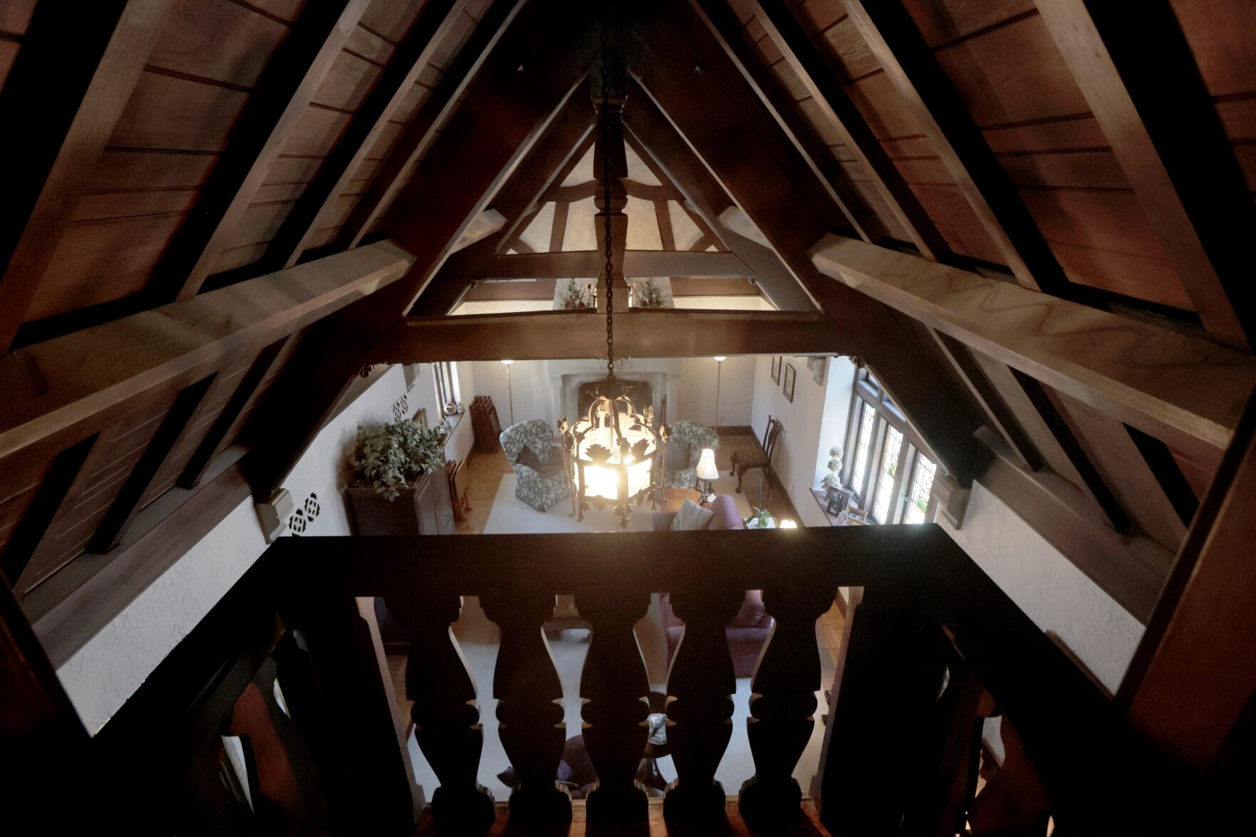 At home with Mary and Jerry Whitley